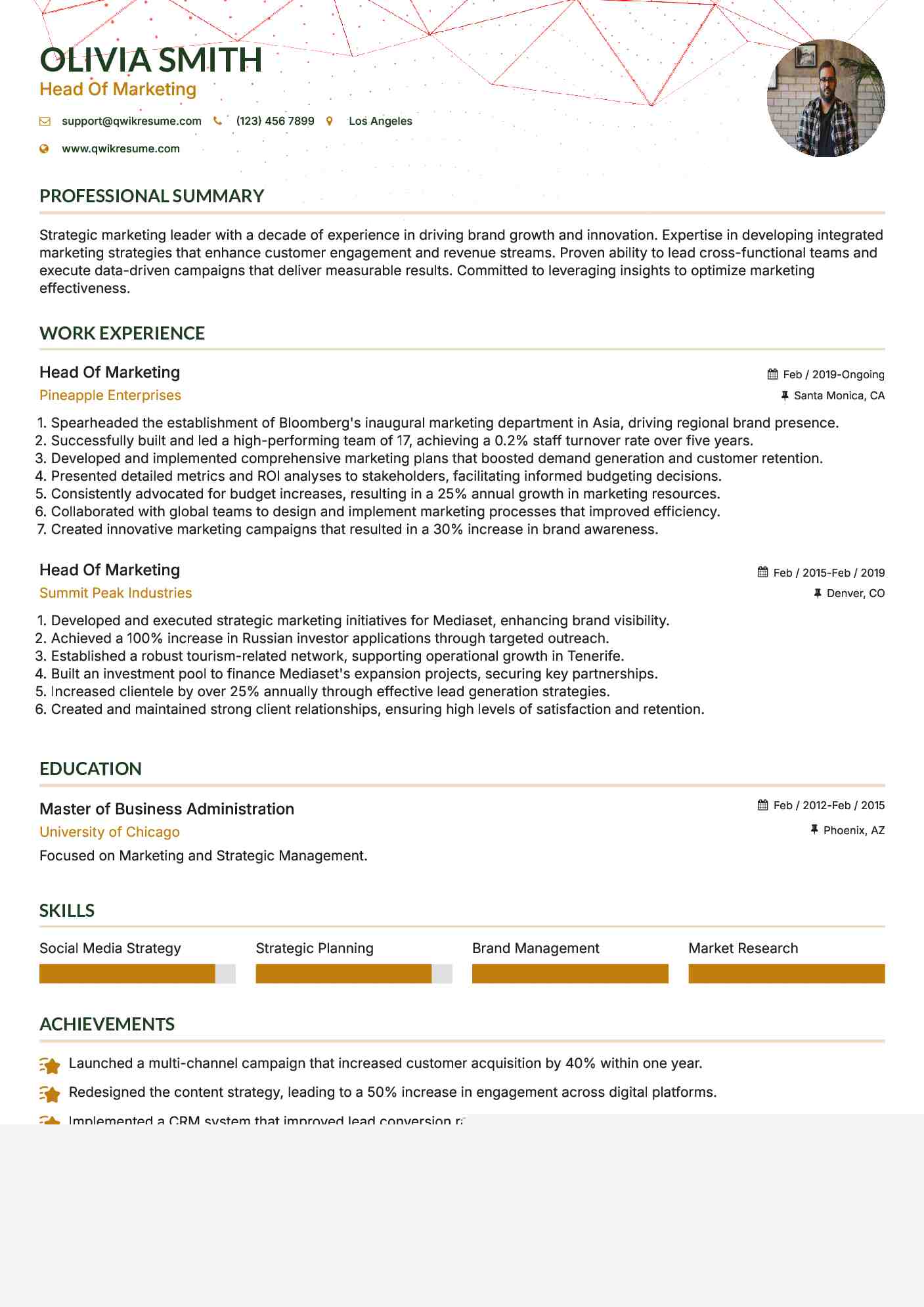 Crafting the Perfect Marketing Resume Header: Tips for Standing Out